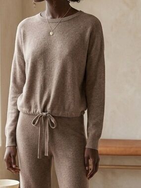 Taupe Barefoot Dreams Knit Sweater Size Medium with Tie Hem